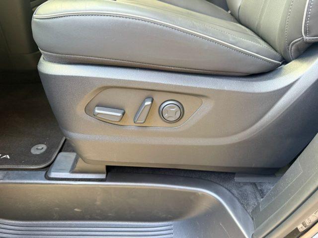 HYUNDAI Staria 1.6 HEV 225CV AT 2WD 7 posti Luxury