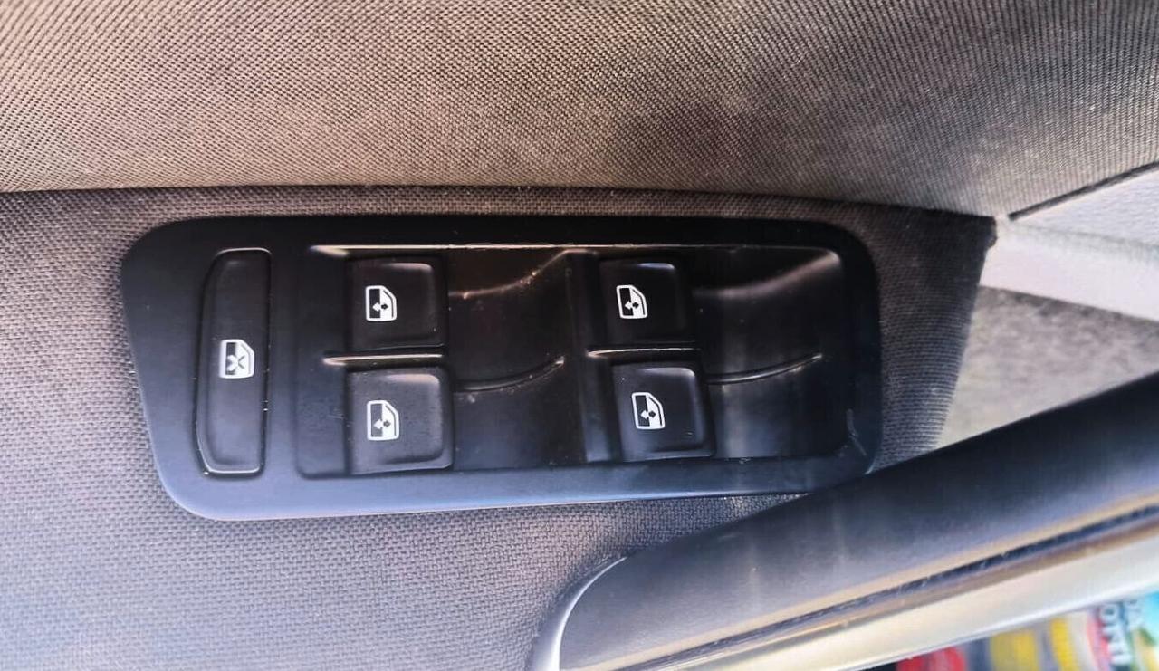 Volkswagen Golf 1.0 TSI DSG 115CV/85Kw