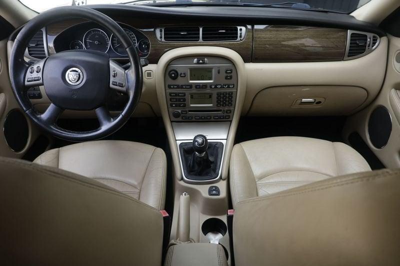 Jaguar X-Type Jaguar X-Type 2.2D cat Executive cDPF Unicoproprietario