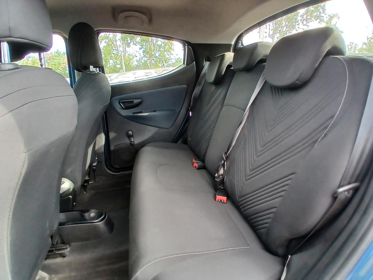 Lancia Ypsilon 1.0 FireFly 5p S&S Hybryd Gold