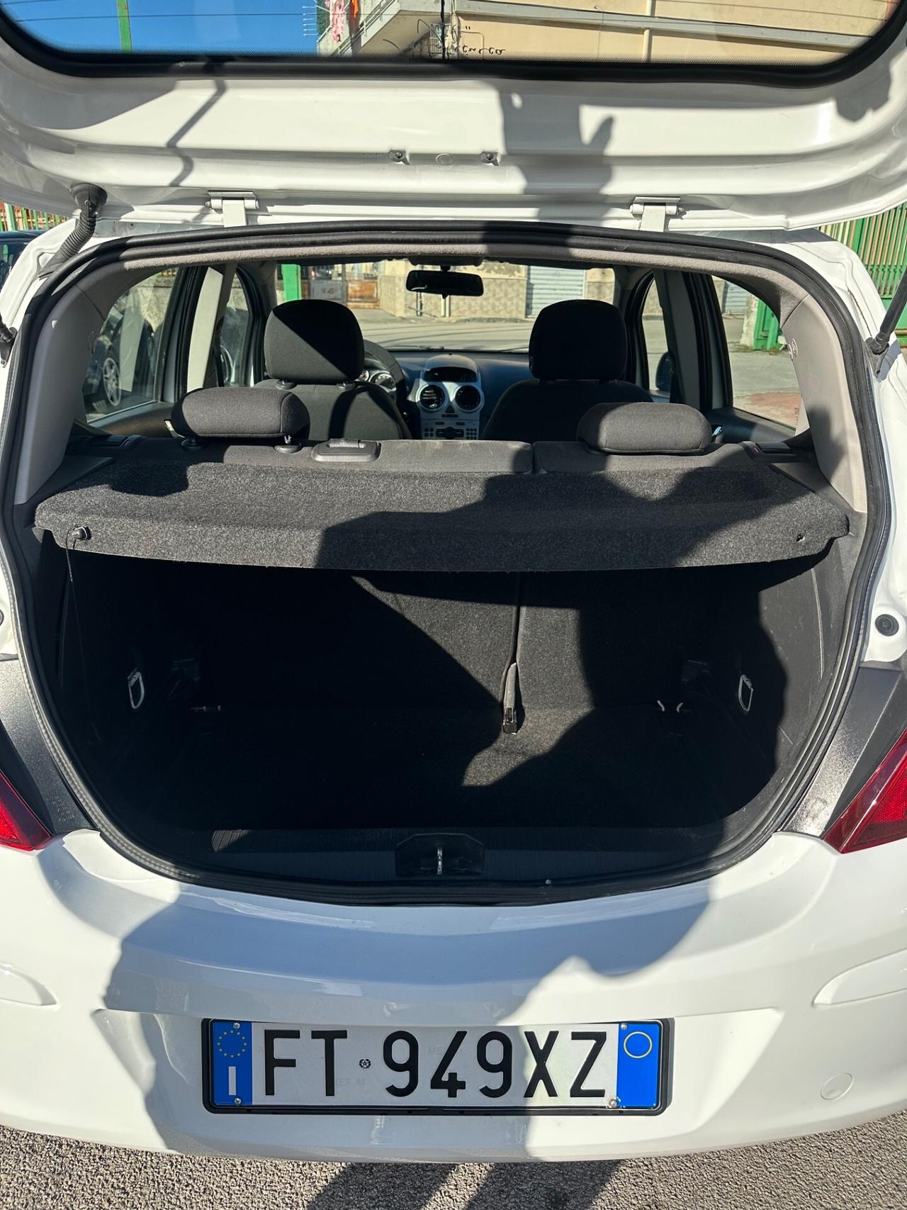 Opel Corsa 1.2 80CV 5 porte GPL-TECH Edition