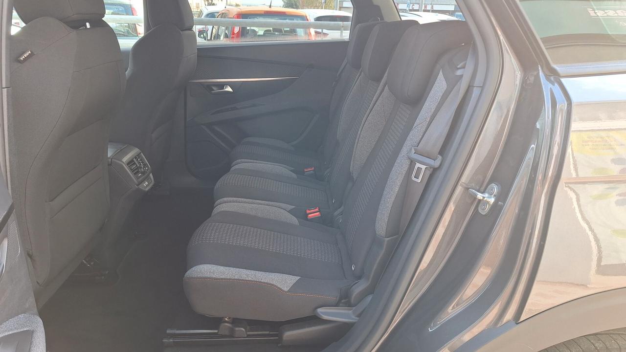 Peugeot 5008 1.5 BlueHDi 130 CV-Business 7 Posti