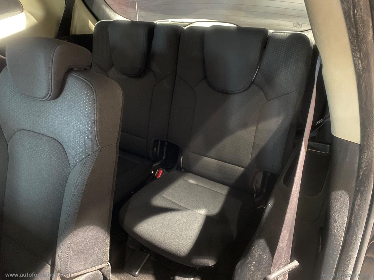 KIA Carens 1.7 DIESEL 7 POSTI