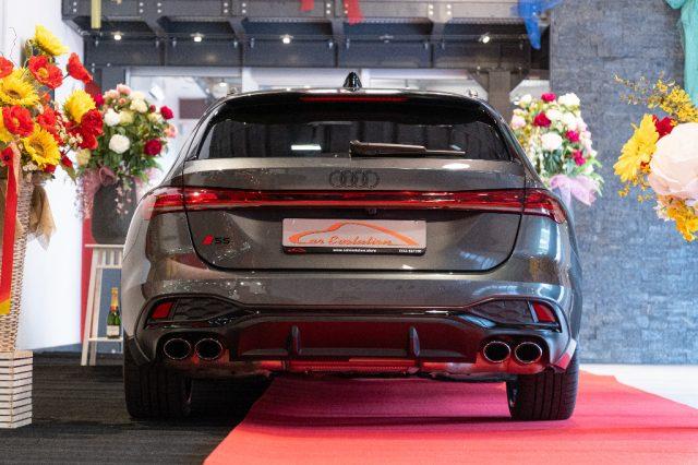 AUDI S5 Avant TFSI mHEV.CV.392. S tronic quattroS attitude