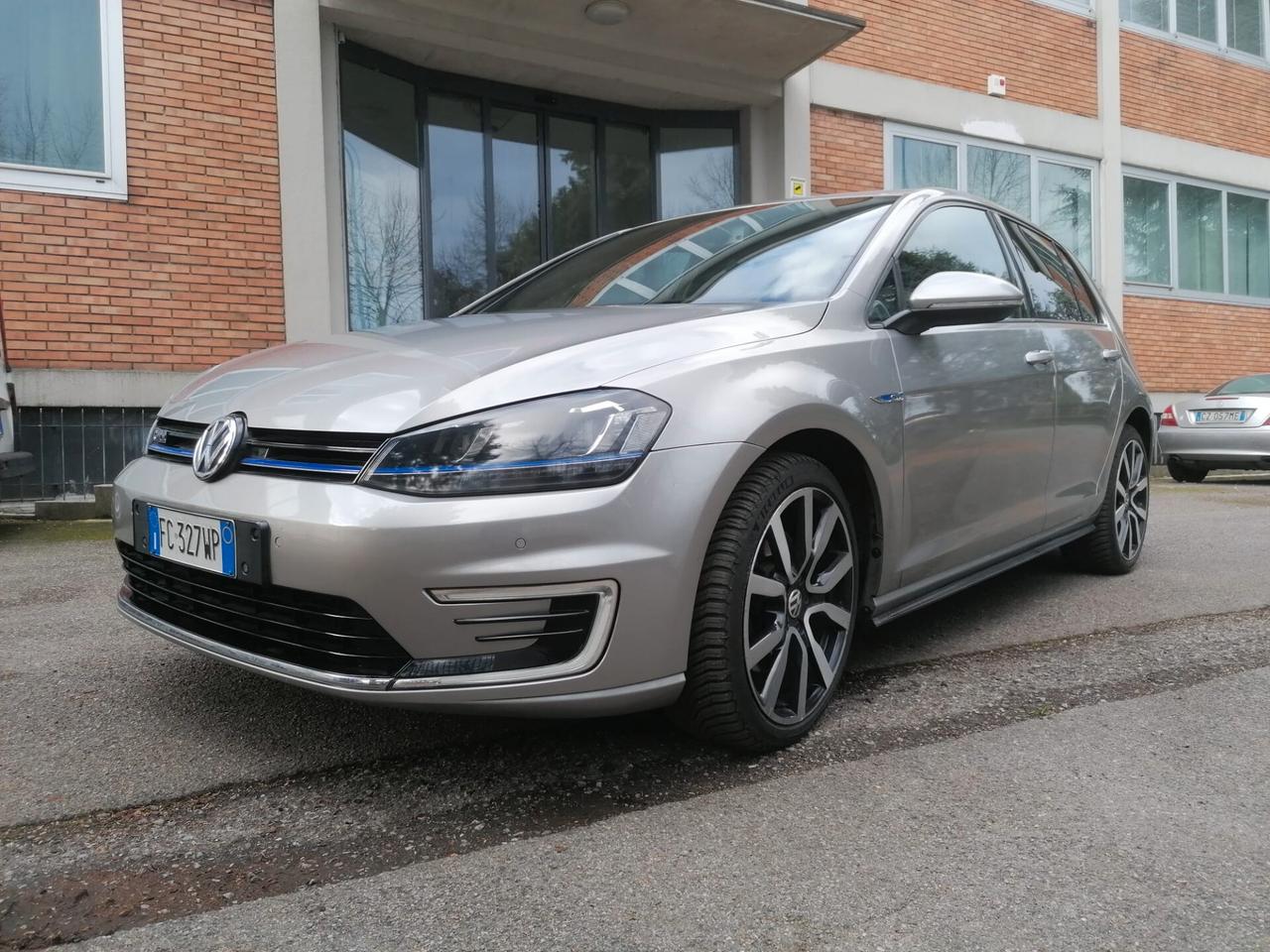 Volkswagen Golf GTE 1.4 TSI DSG 5p. Plug-In-Hybrid - 204cv