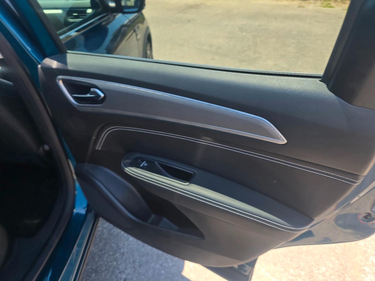 Renault Arkana Full Hybrid E-Tech 145 CV Engineered Fast Track