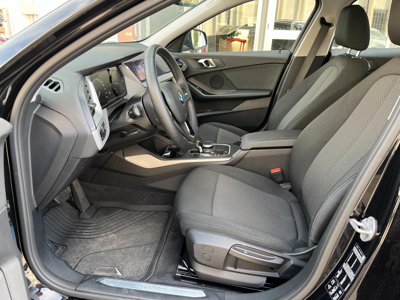 Bmw 120d xDrive 5p. Business Advantage 190CV