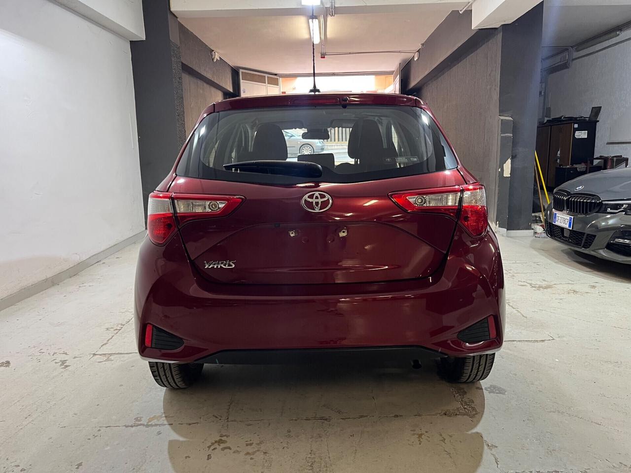 Toyota Yaris 1.0 72 CV 5 porte Active