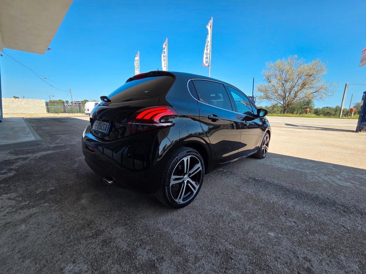 Peugeot 208 BlueHDi 120 S&S 5 porte GT Line