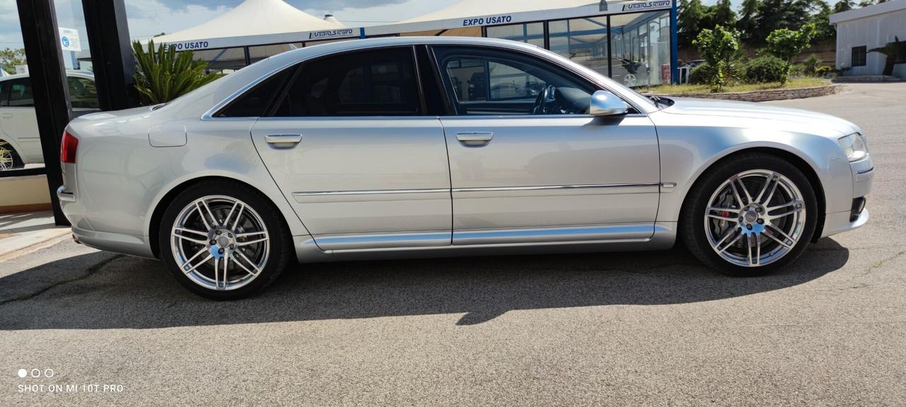 Audi A8 S8 5.2 V10 450cv. quattro tiptronic