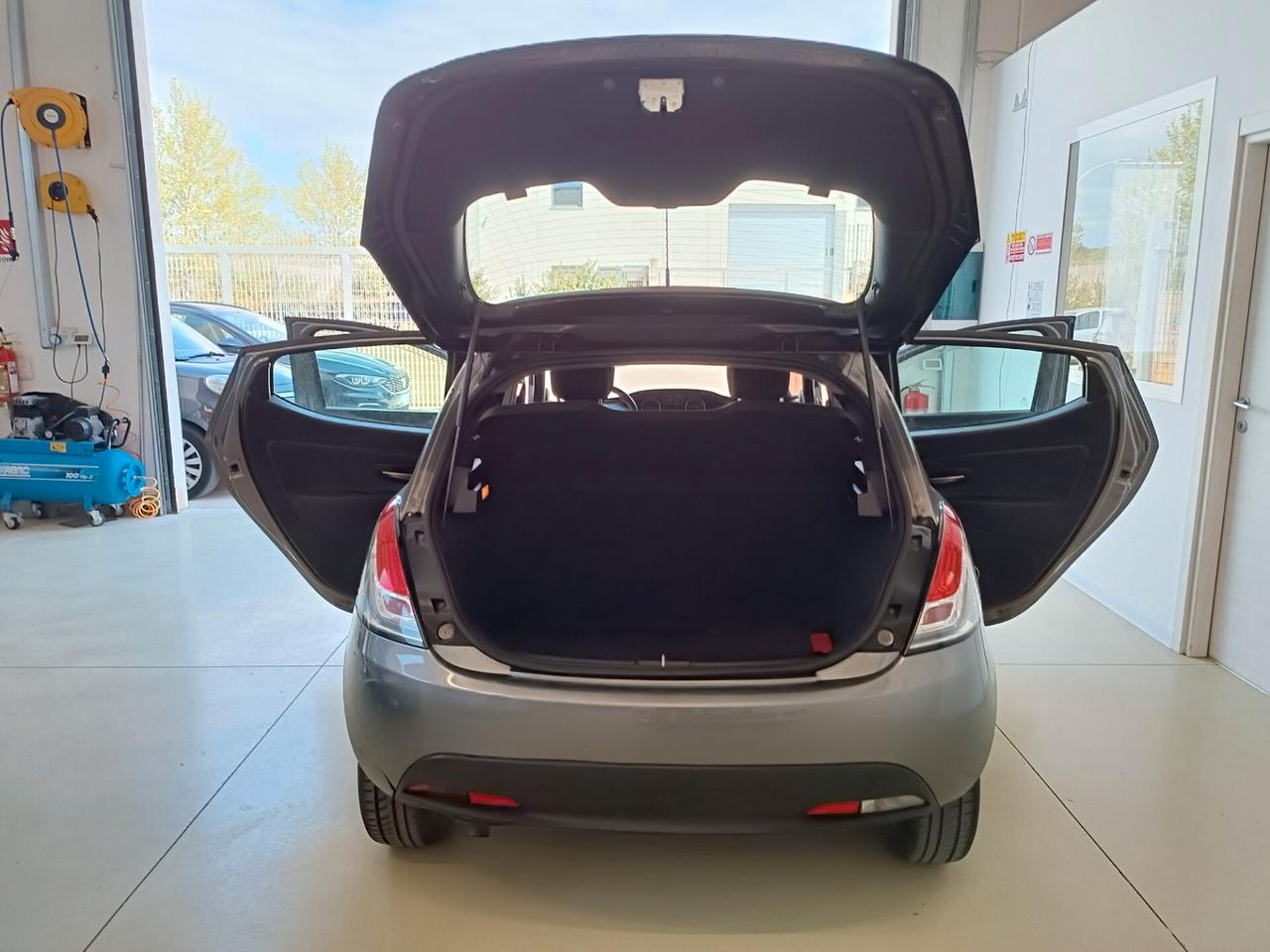 Lancia Ypsilon 1.3 MJT 16V 95 CV 5 porte S&S Platinum