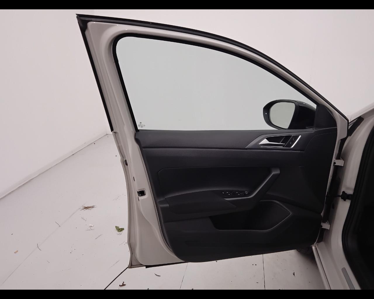 VOLKSWAGEN Taigo - Taigo 1.0 tsi R-Line 110cv