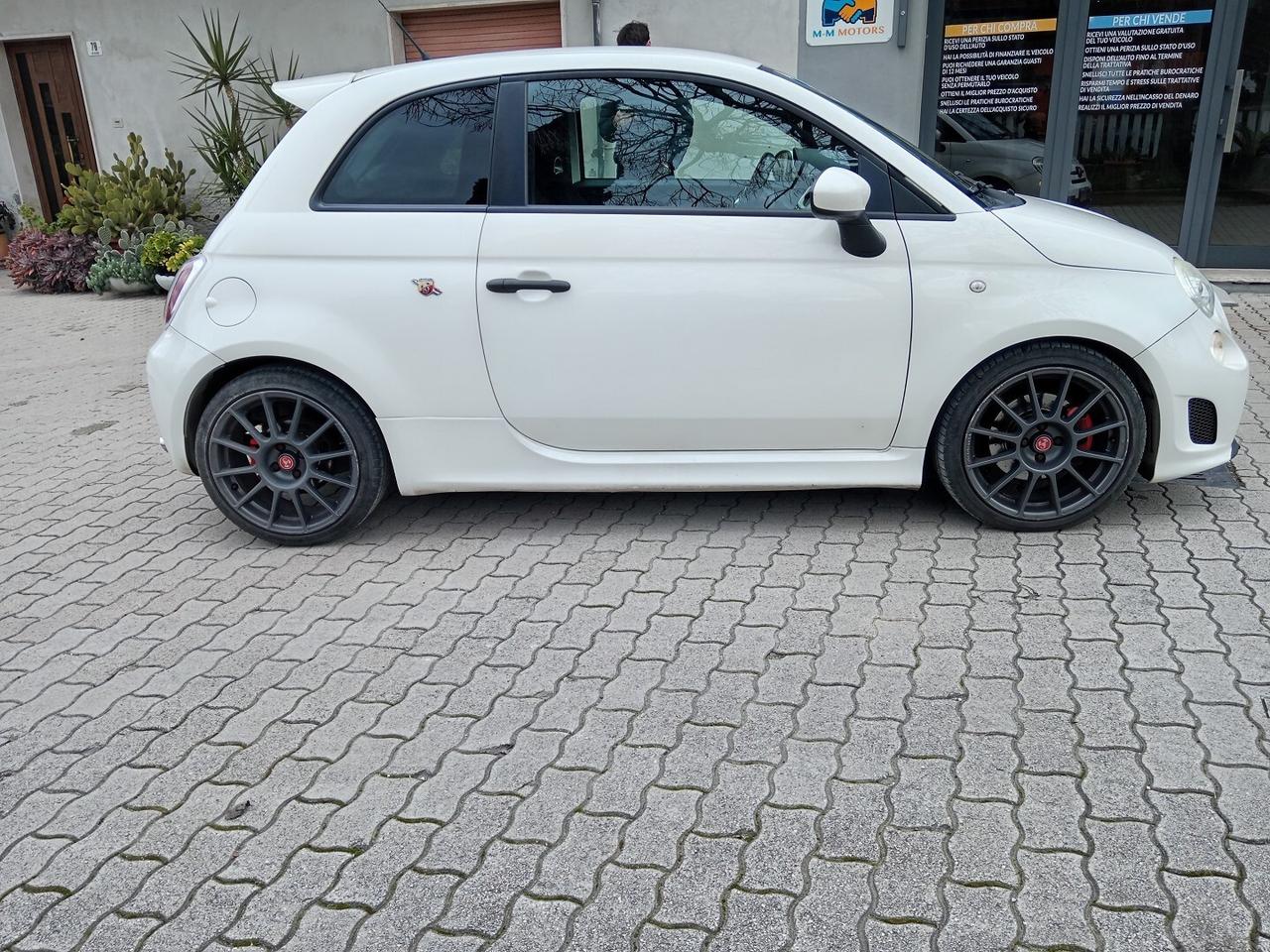 Abarth 595 1.4 16v t. t-jet ESSESSE 160cv