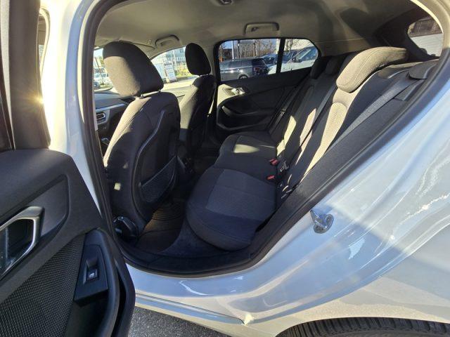 BMW 118 i 5p. PERMUTE