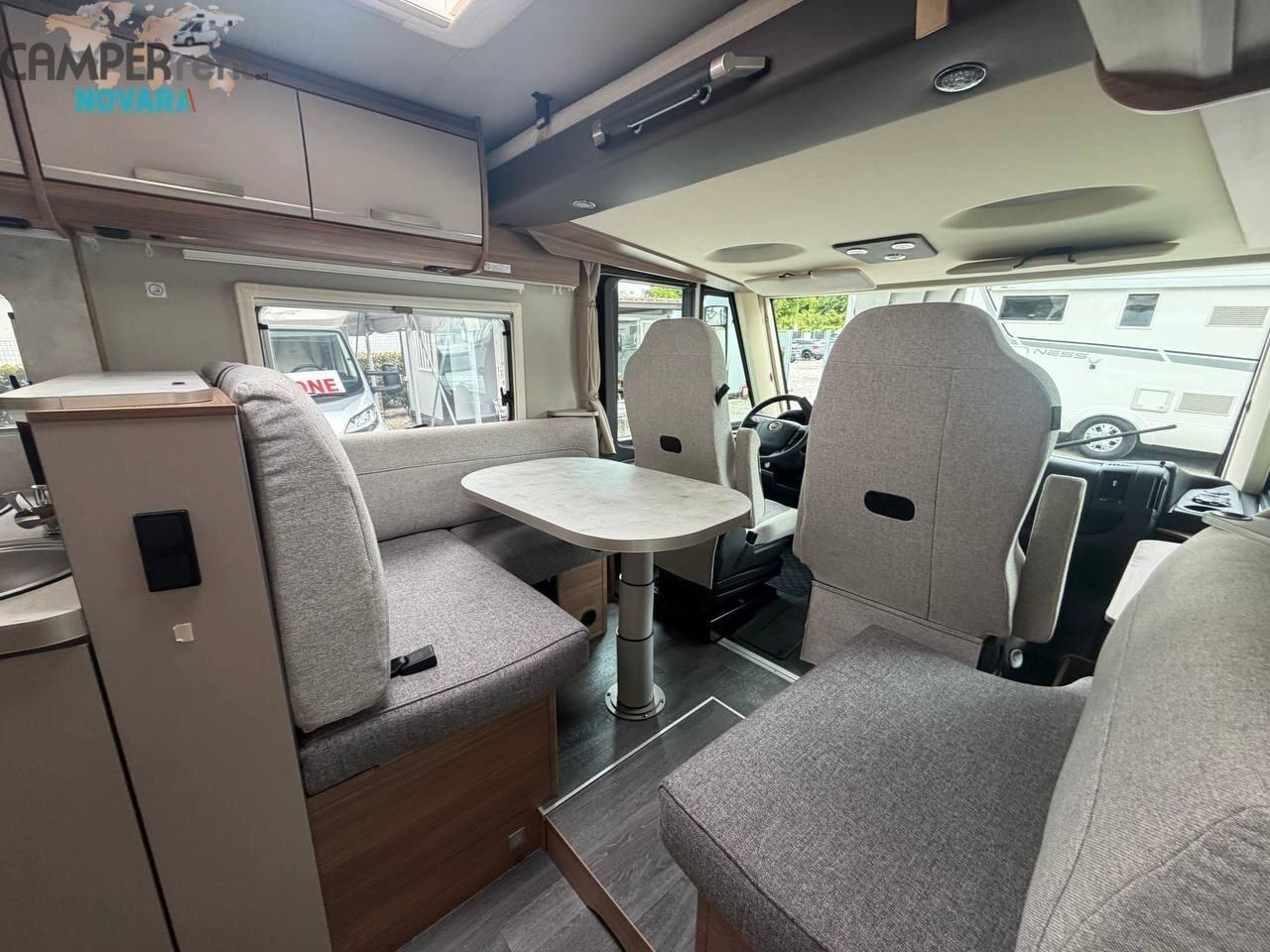 Knaus LIVE I 700 MEG MOTORHOME LETTI GEMELLI