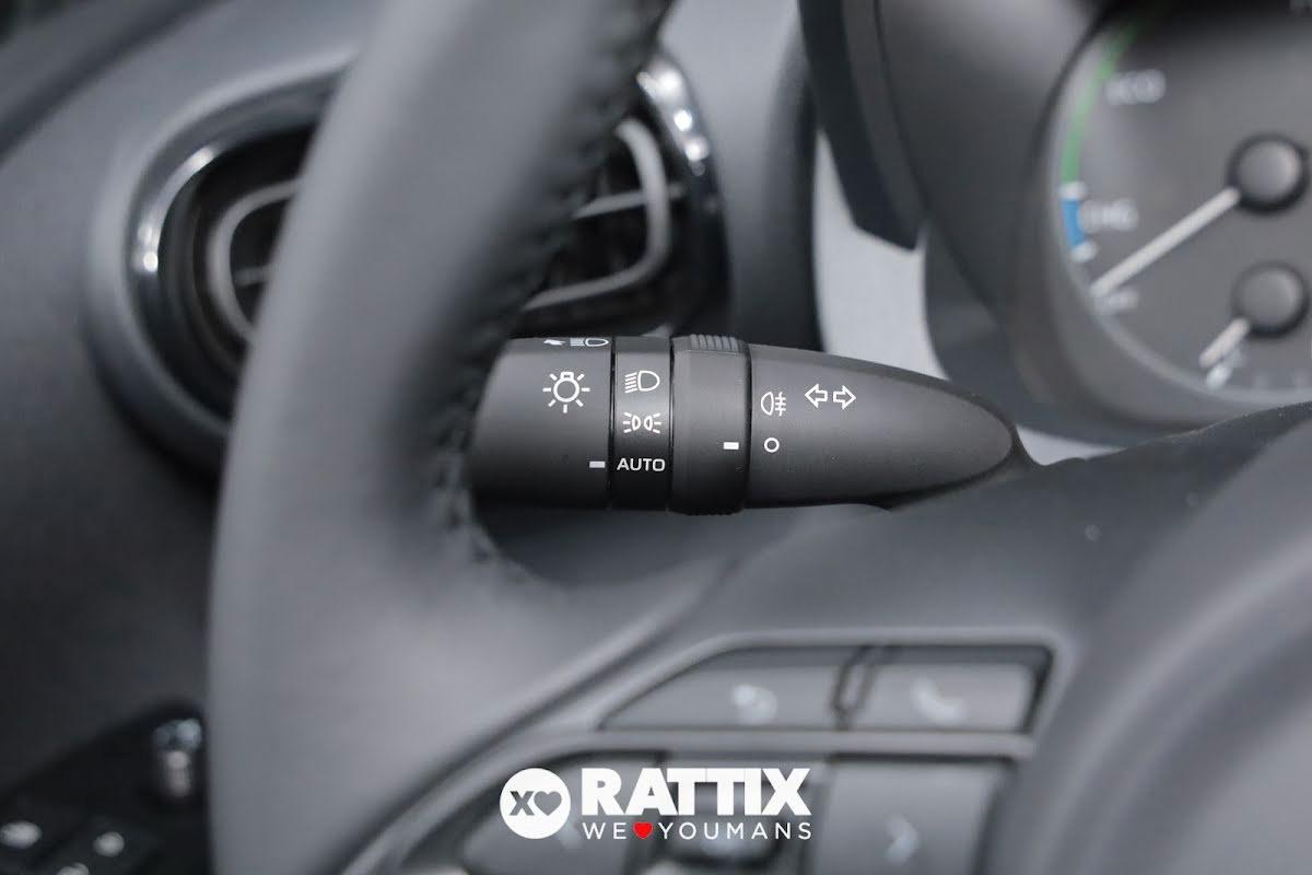 Toyota Yaris 1.5 Hybrid Active + Business Pack