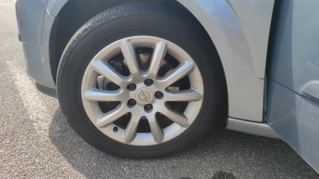 Opel Astra 1.6 Benz Twinport NEOPATENTATI - 2006