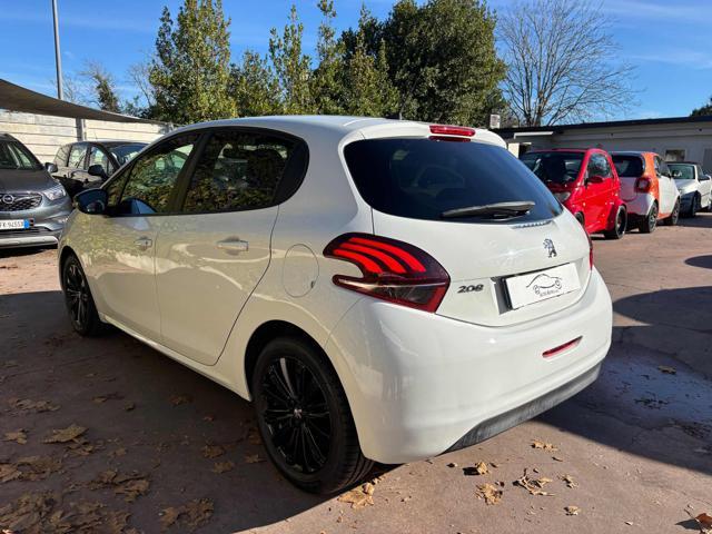 PEUGEOT 208 1° serie PureTech 82 5 porte BLACK LINE