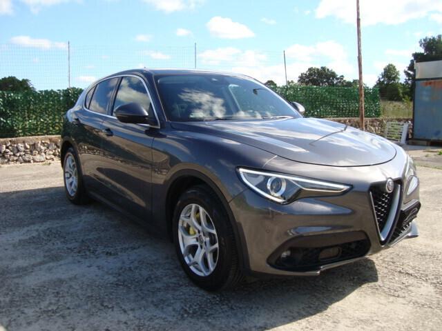 Alfa R. Stelvio 2.2 T.Diesel Executive rwd 190cv AT8 my19