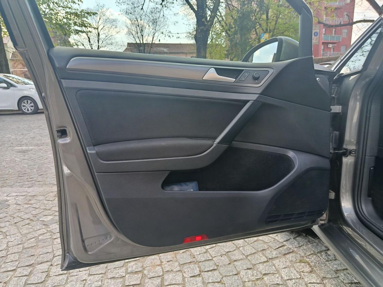 Volkswagen Golf Trendline 1.4 TGI BlueMotio #10089