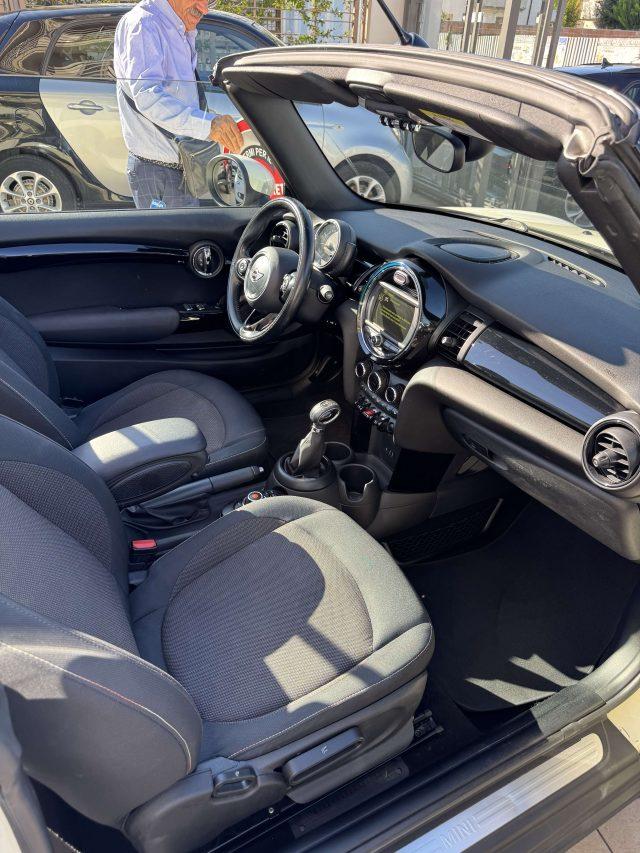 MINI Cooper D Cabrio 1.5 auto