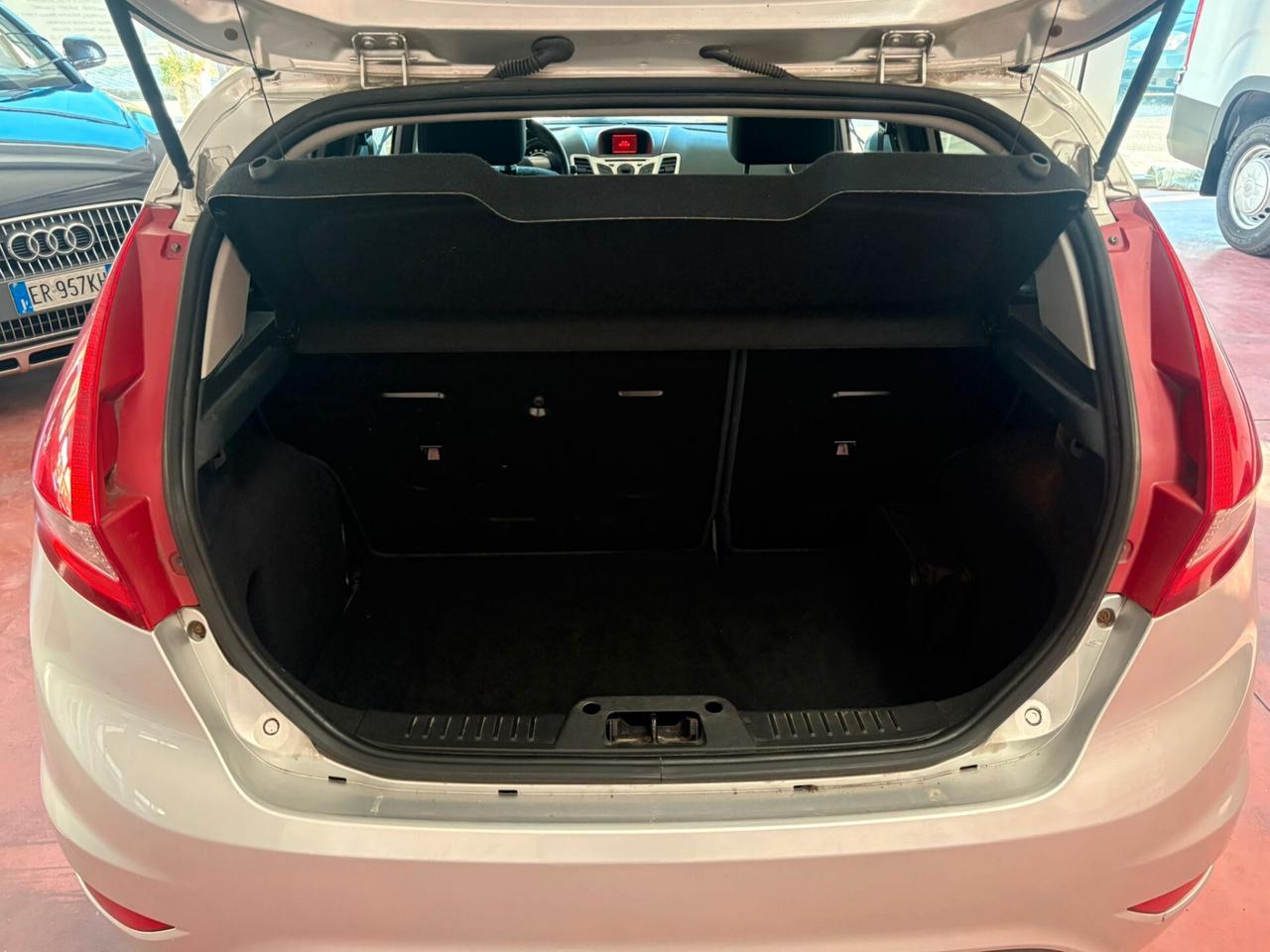 FORD FIESTA serie 3 benzina -GPL orig.FORD 1.4 Con Km 103.119 garanzia 12 mesi