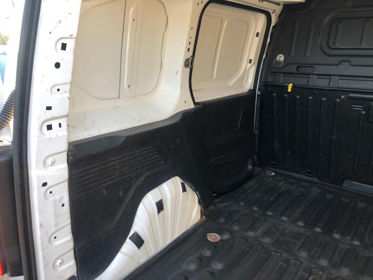 Opel Combo Cargo 1.5d 75cv L1H1 Edition mt5 E6.