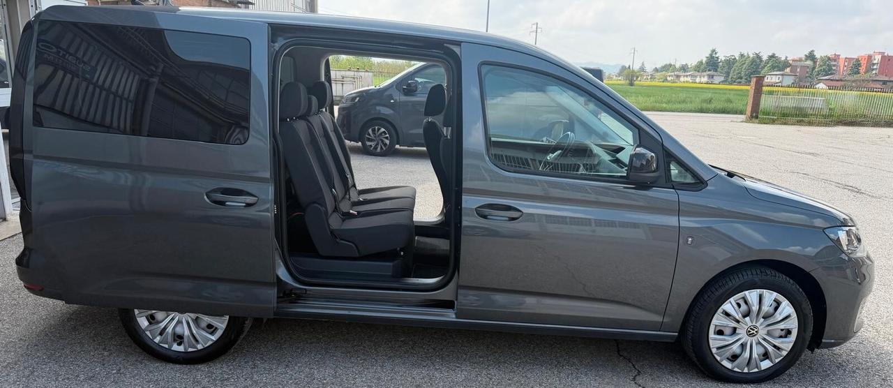 Volkswagen Caddy Pianale Ribassato 2.0 TDI 102 CV Space Maxi 7 POSTI DUE PORTIERE SCORREVOLI