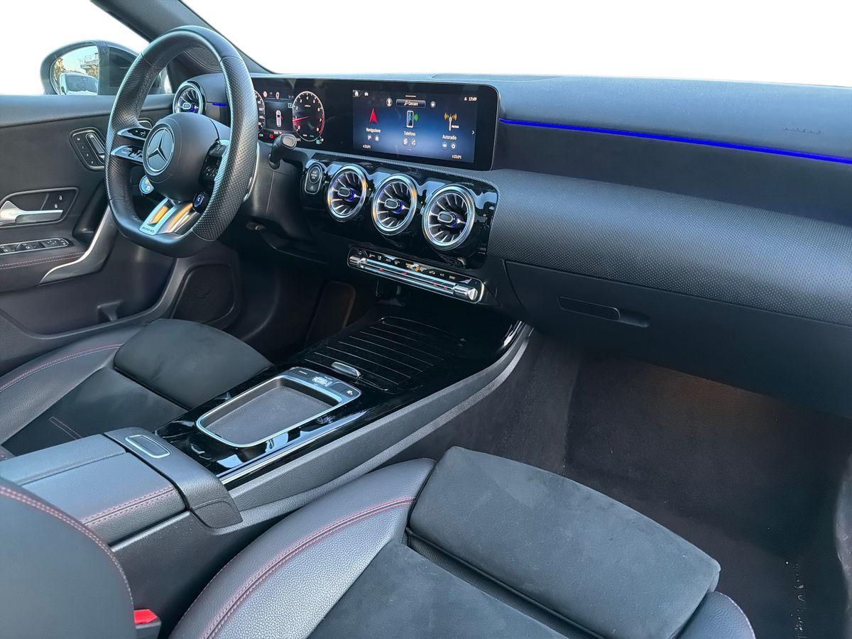 Mercedes-Benz A AMG 35 AMG Line Premium Plus 4matic