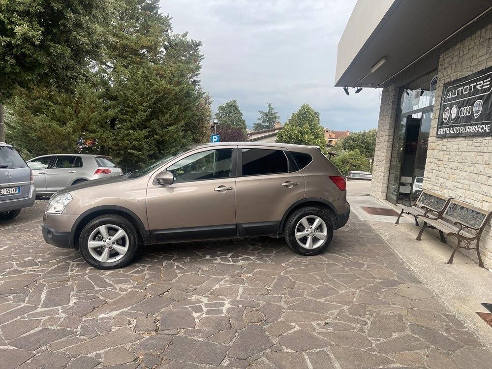 Nissan Qashqai 2.0 dCi DPF 4WD Tekna