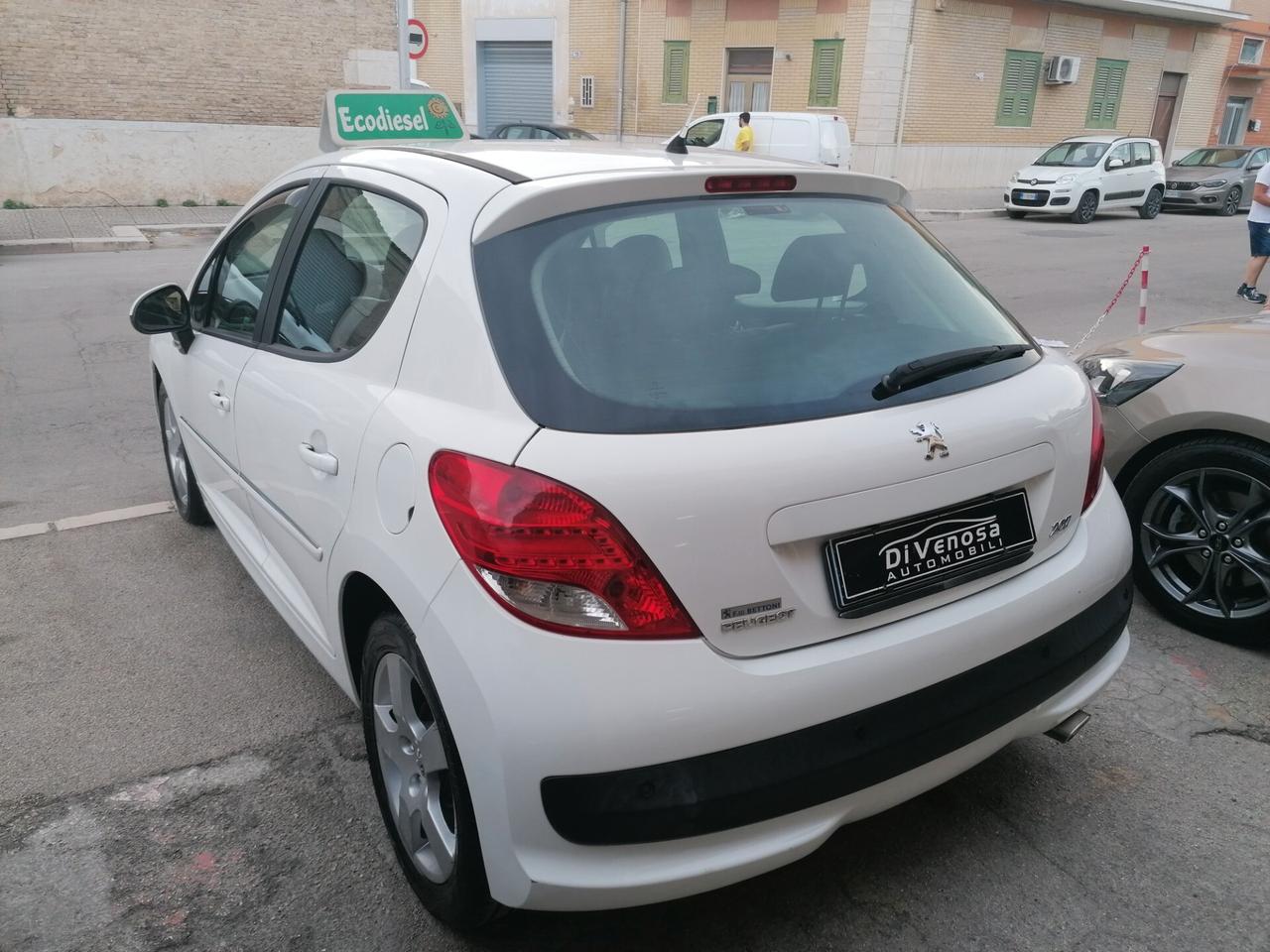 Peugeot 207 1.6 8V HDi 93CV 5p. Allure