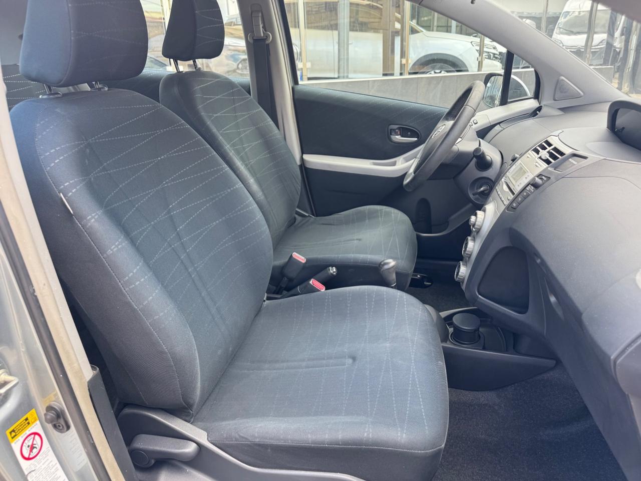 TOYOTA YARIS 1.4 D-4D AUTOMATICA SOL