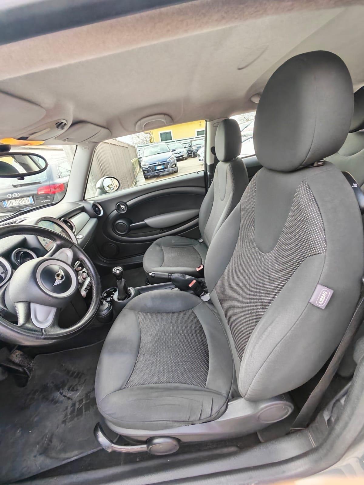 Mini Cooper 1.4 benzina e gpl 75 cavalli adatta a neopatentati