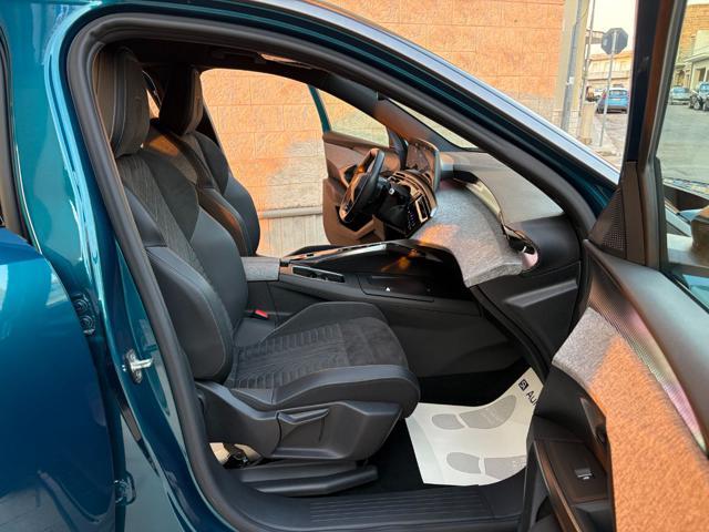 PEUGEOT 3008 Hybrid 136 e-DCS6 GT