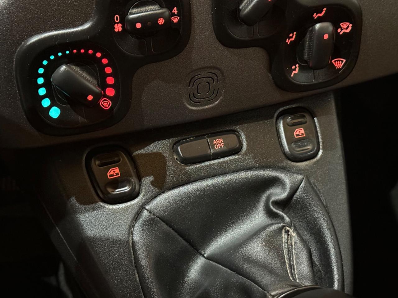 Fiat Panda 0.9 Trekking TwinAir Turbo Metano/Benzina Per Neopatentati