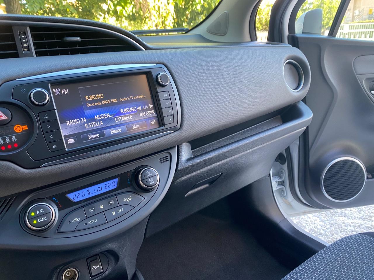 Toyota Yaris 1.5 Hybrid 5 porte Active NEOPATENTATI!!!