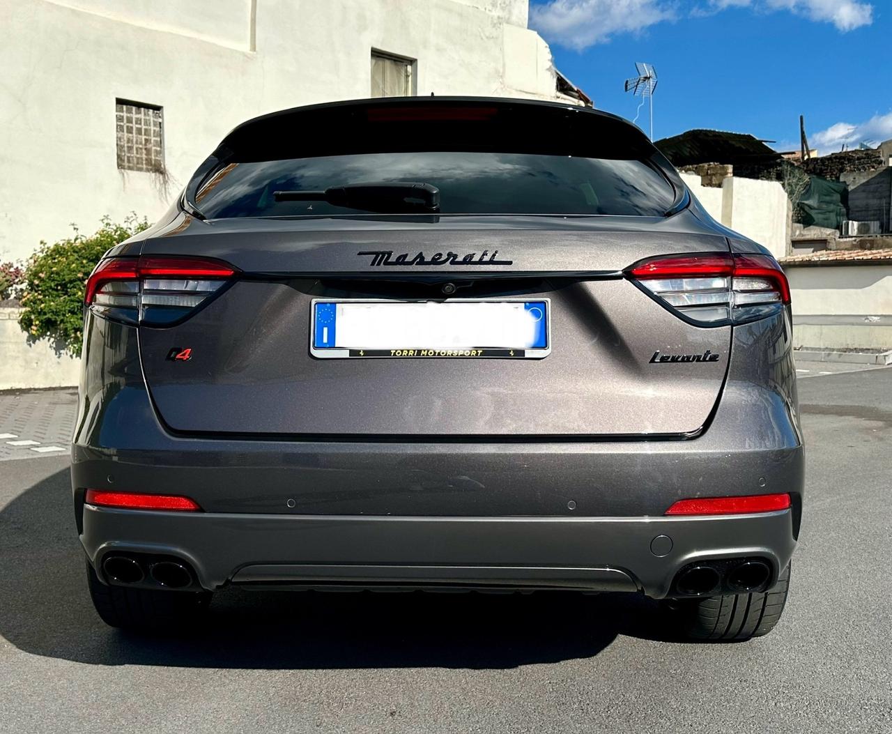 Maserati Levante Q4 V6 Diesel 275CV Gransport