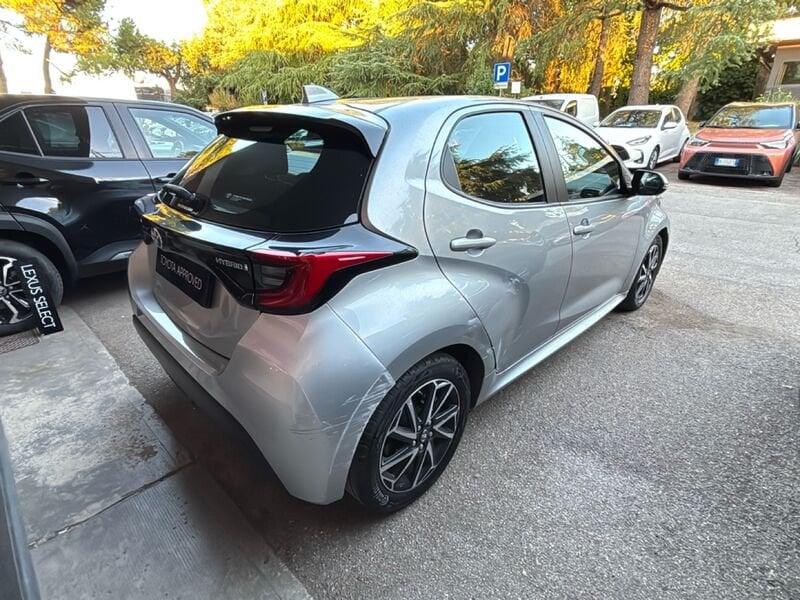 Toyota Yaris Hybrid Trend MY22