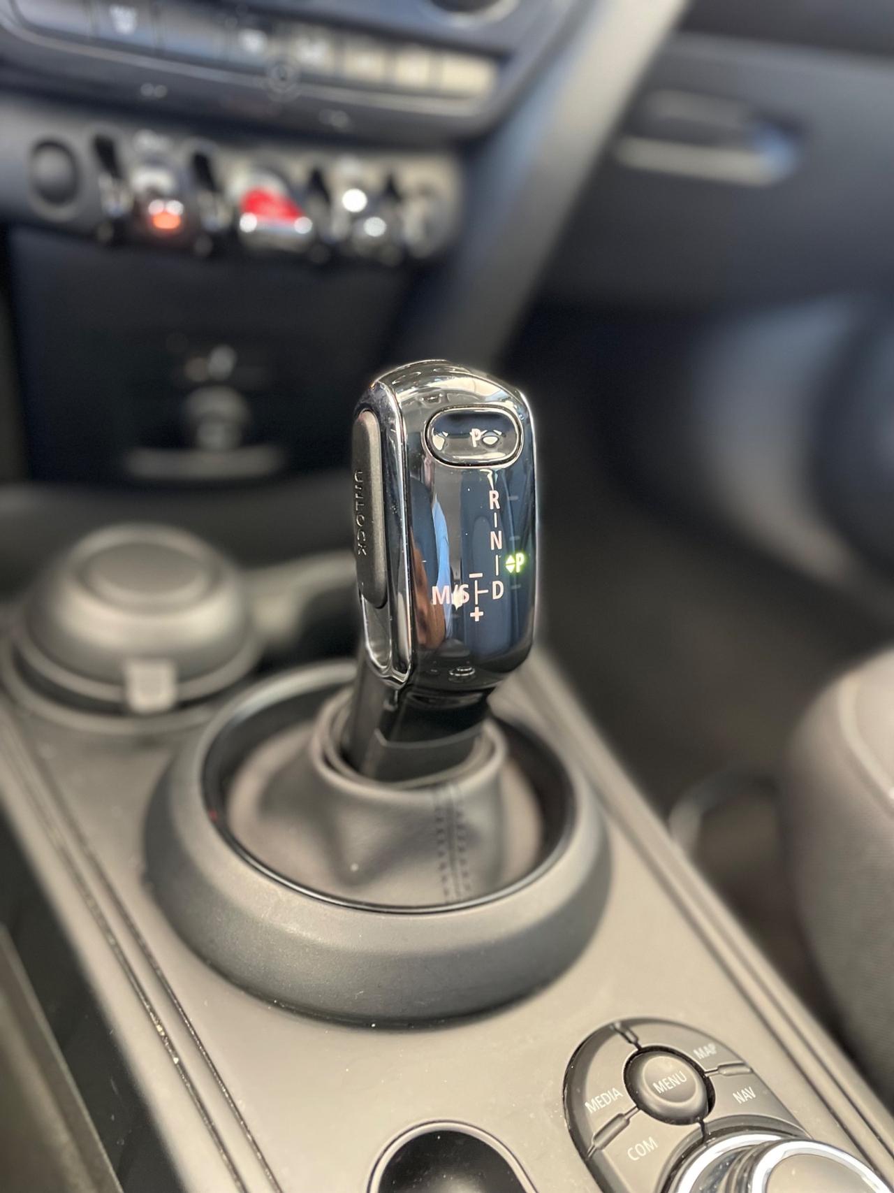 Mini One Countryman Automatica Total Black