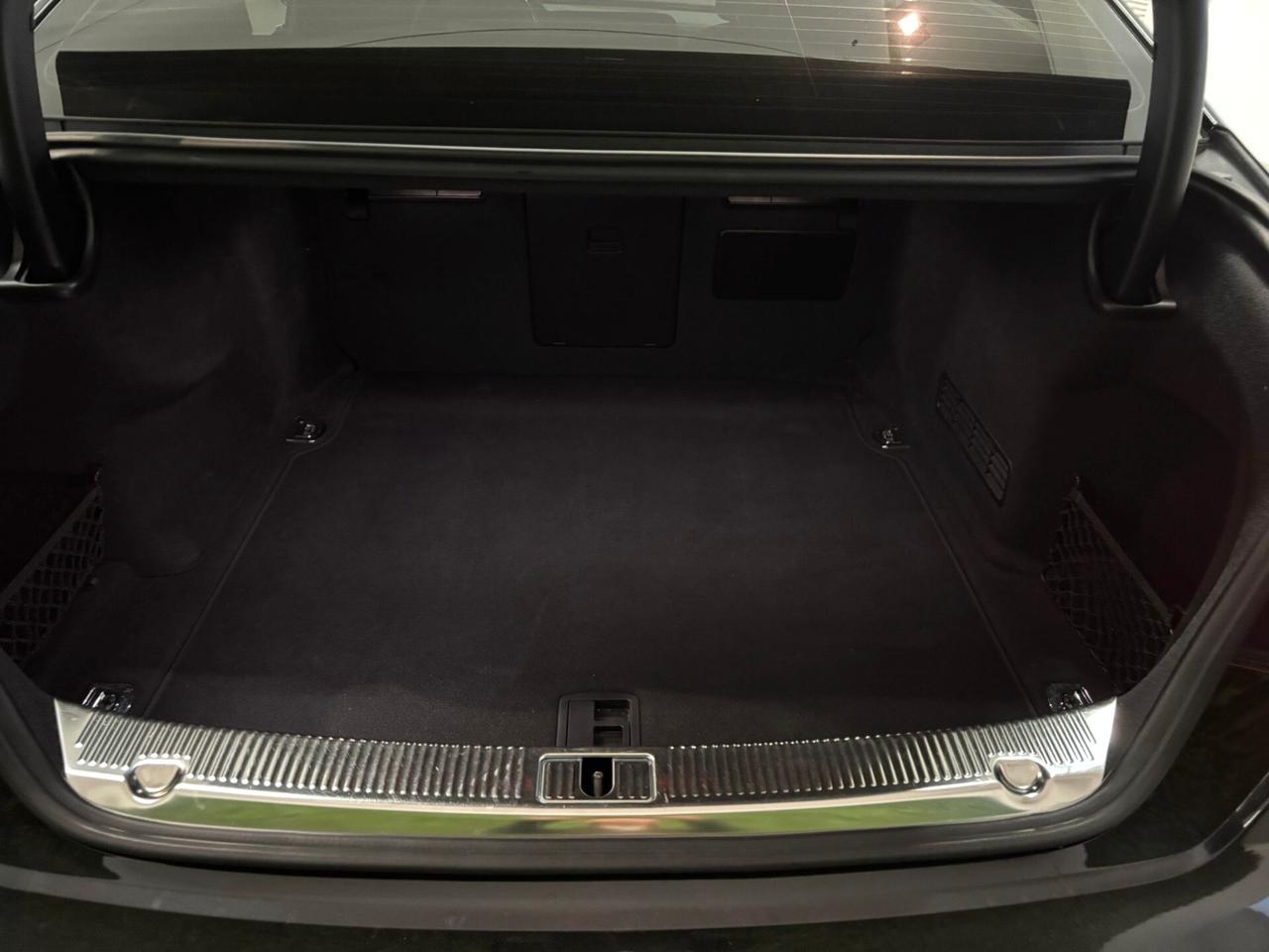 Audi A8 3.0 TDI 258 CV clean diesel quattro tiptronic