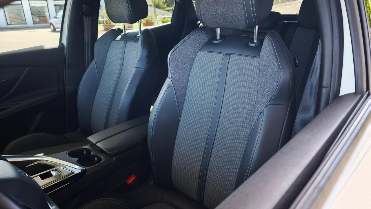 Peugeot 3008 Dic 2023 1.5BlueHd Eat8 130cv Allure