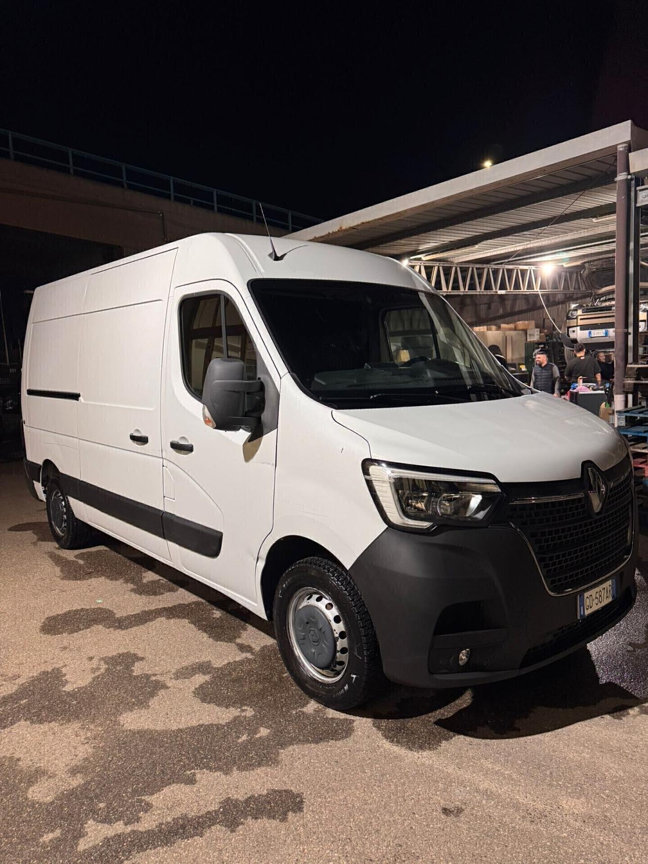 Renault MASTER III Furgone/100kw/136cv T33 2.3 dCi .