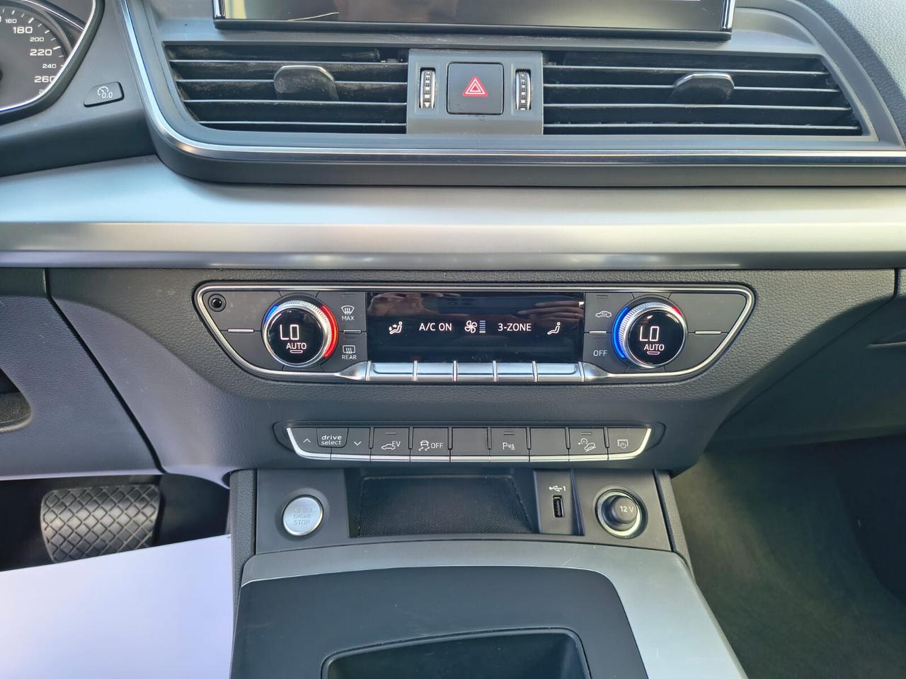 Audi Q5 50 TFSI e quattro S tronic Business