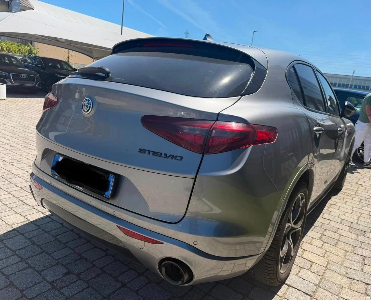 Alfa Romeo Stelvio 2.2 Turbodiesel 210 CV AT8 Q4 Veloce