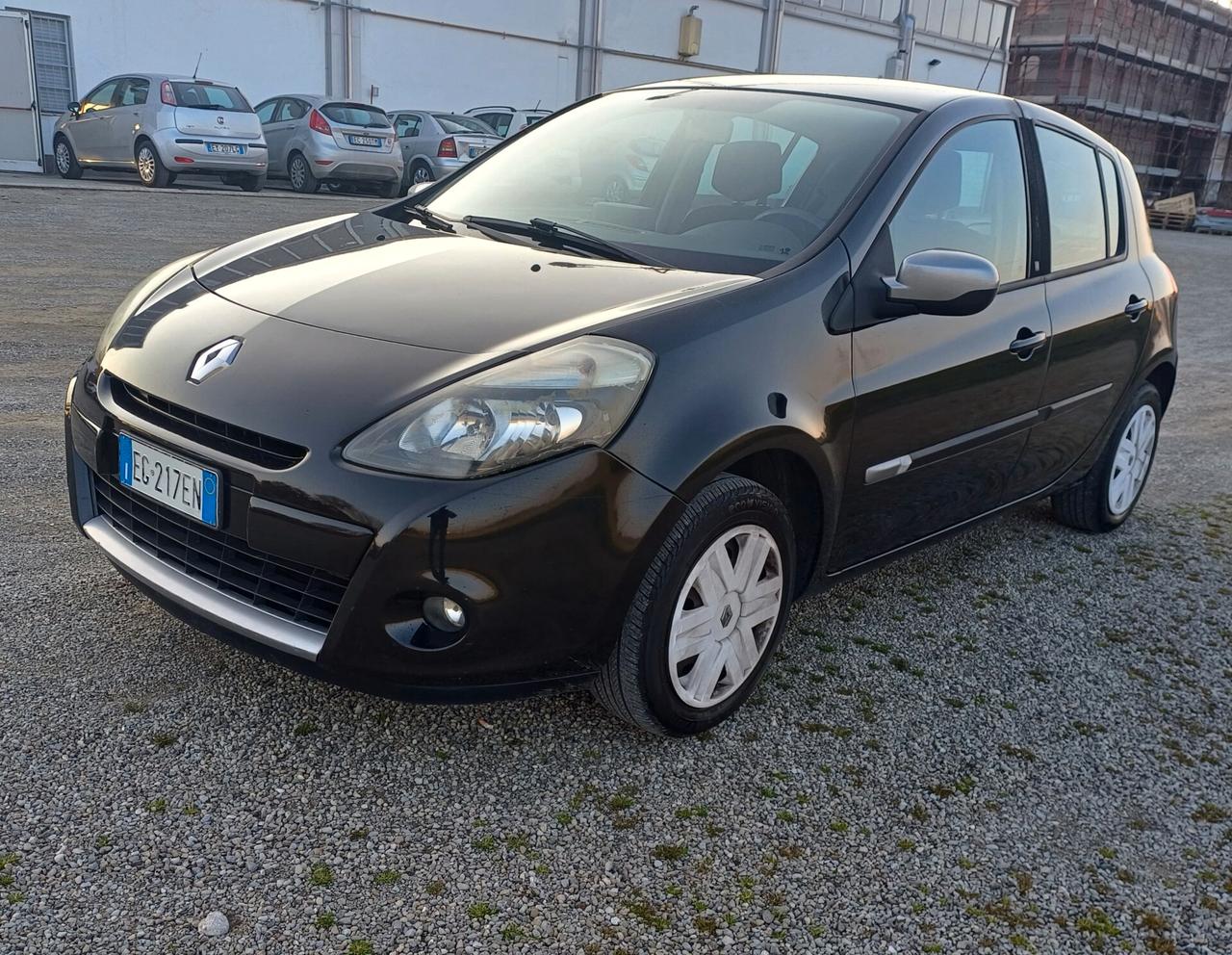 Renault Clio 1.2 16V 5 porte Dynamique