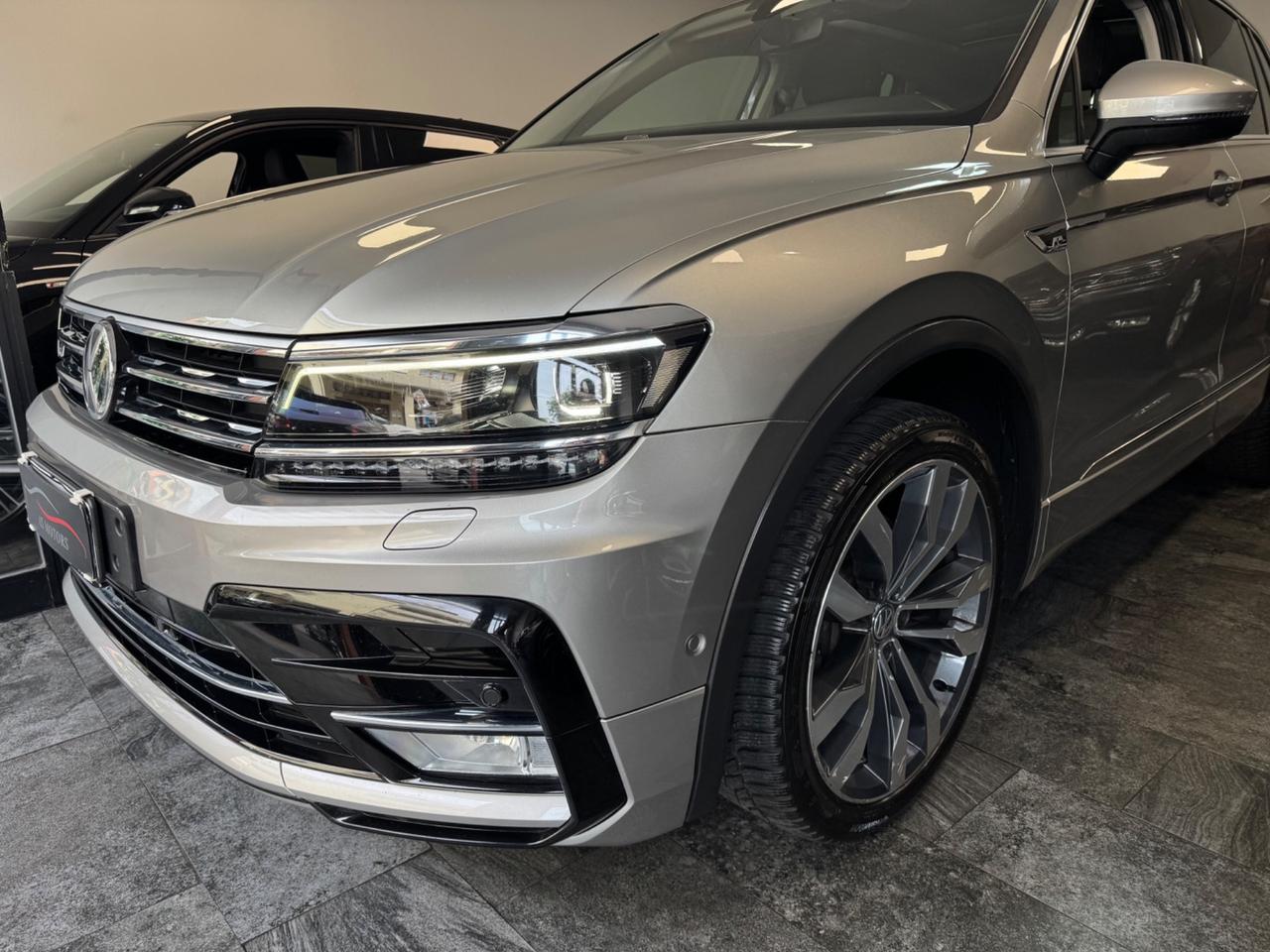 VW TIGUAN 2.0 240 CV 4MOTION R-LINE TETTO