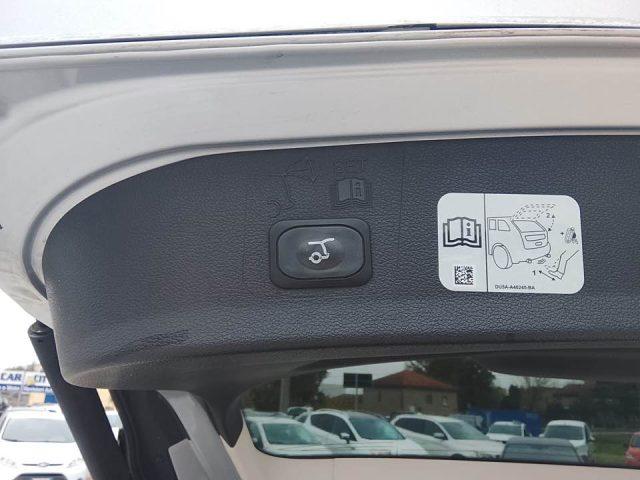 FORD Kuga 1.5 TDCI 120CV S&S 2WD Powershift ST-Line Business