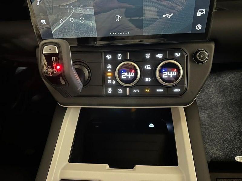 Land Rover Defender Defender 90 3.0D I6 200 CV AWD Auto X-Dynamic SE