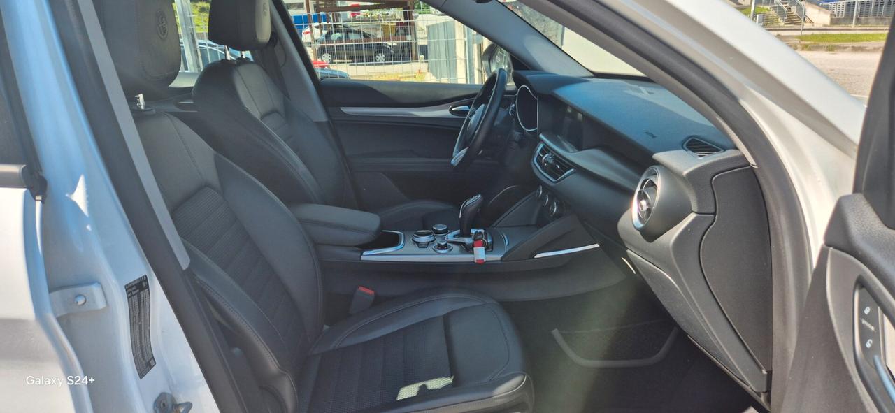 Alfa Romeo Stelvio 2.2 Turbodiesel 190 CV AT8 Q4 Sprint IVA ESPOSTA