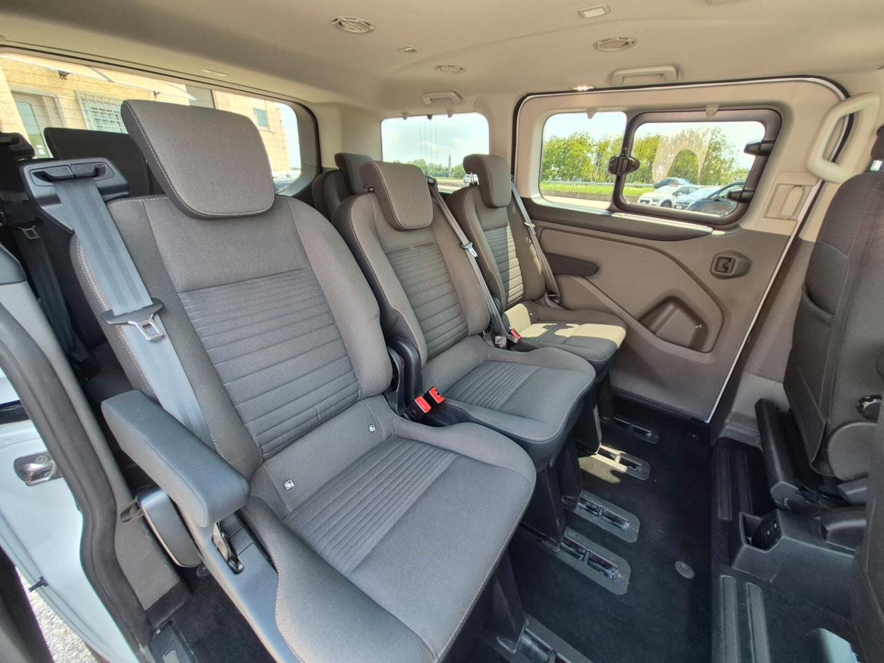 Ford Tourneo Custom 320 2.0 TDCI 130CV Titanium L1H1 E6.2 8 POSTI